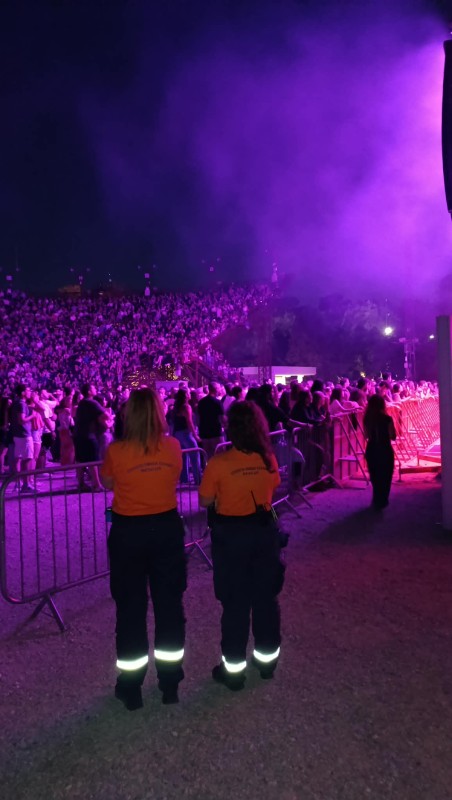 🎶🚑 Υγειονομική Κάλυψη – Πρώτη συναυλία των Πυξ Λαξ στο Θέατρο Λυκαβηττού
