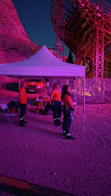 🎶🚑 Υγειονομική Κάλυψη – Πρώτη συναυλία των Πυξ Λαξ στο Θέατρο Λυκαβηττού