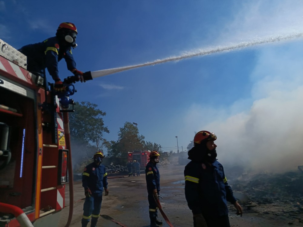 Συνδρομή της ΕΠ.ΟΜ.Ε.Α. στη φωτιά στον Ρέντη