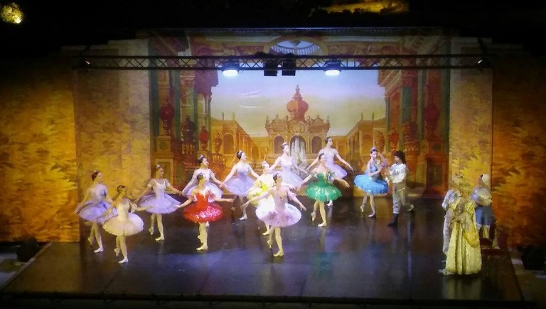 Το Russian Ballet Theater στο θέατρο Πέτρας