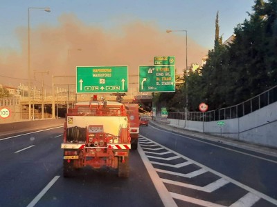 Φωτιά ξέσπασε στο Νταού Πεντέλης το απόγευμα της Τρίτης.