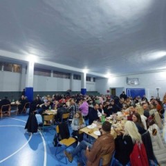 Χριστουγεννιάτικη Γιορτή Χριστουγεννιάτικη Γιορτή