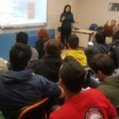 Μάθημα αντιμετώπισης πολυτραυματία από την κα Βίκυ Νέλλα, Αξιωματικό της Πολεμικής Αεροπορίας Μάθημα αντιμετώπισης πολυτραυματία από την κα Βίκυ Νέλλα, Αξιωματικό της Πολεμικής Αεροπορίας