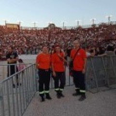 Συναυλία Θανάση Παπακωνσταντίνου στον Λυκαβηττό  Συναυλία Θανάση Παπακωνσταντίνου στον Λυκαβηττό