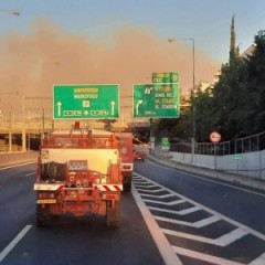Φωτιά ξέσπασε στο Νταού Πεντέλης το απόγευμα της Τρίτης.